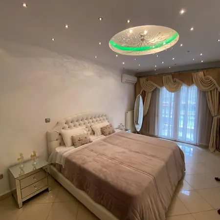 Labelle Elite House In Aridaia,lutra Pozar *