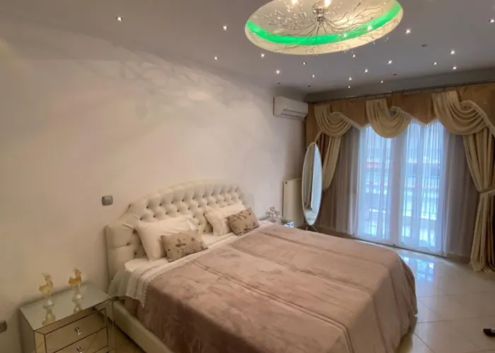 Labelle Elite House In Aridaia,lutra Pozar *